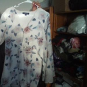 White Floral Print V-Neck Boho Bell Sleeve Mini Dr